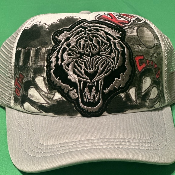 Trucker hat - Picture 9 of 11